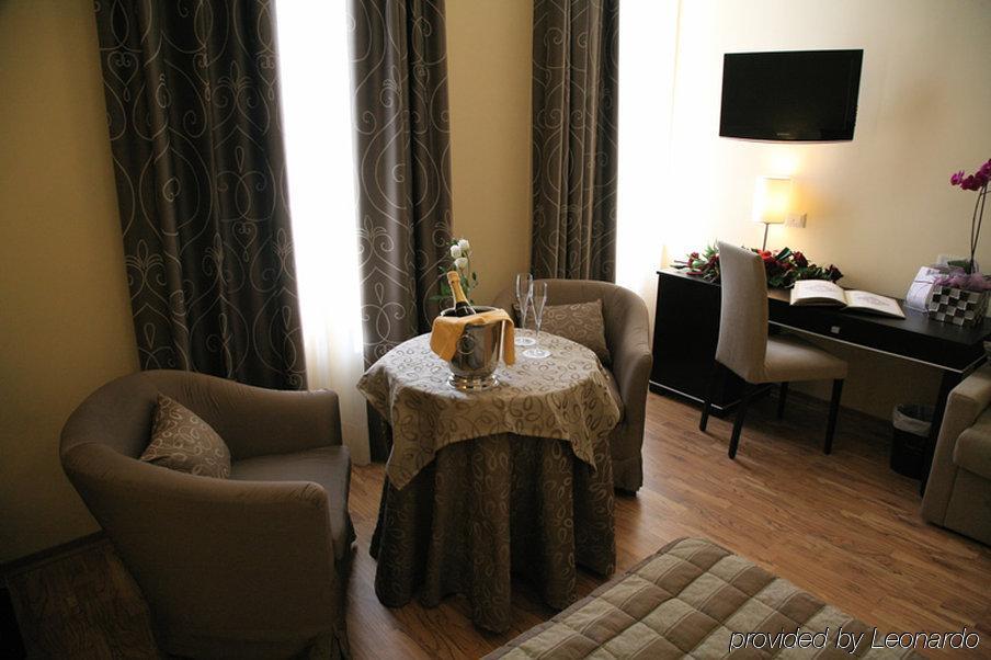 Hotel Villa Cinzia Вилланова-Мондови Экстерьер фото
