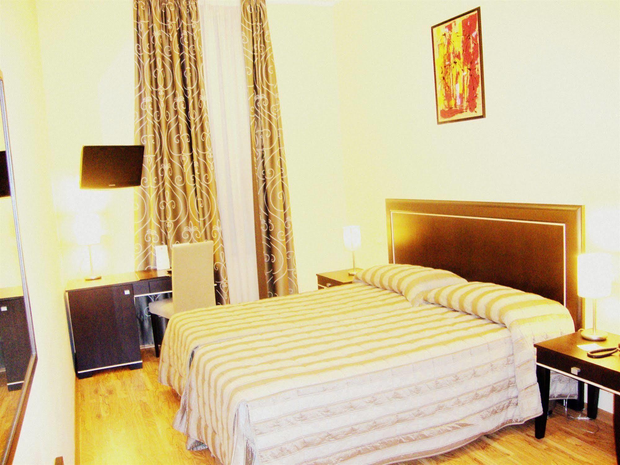 Hotel Villa Cinzia Вилланова-Мондови Экстерьер фото