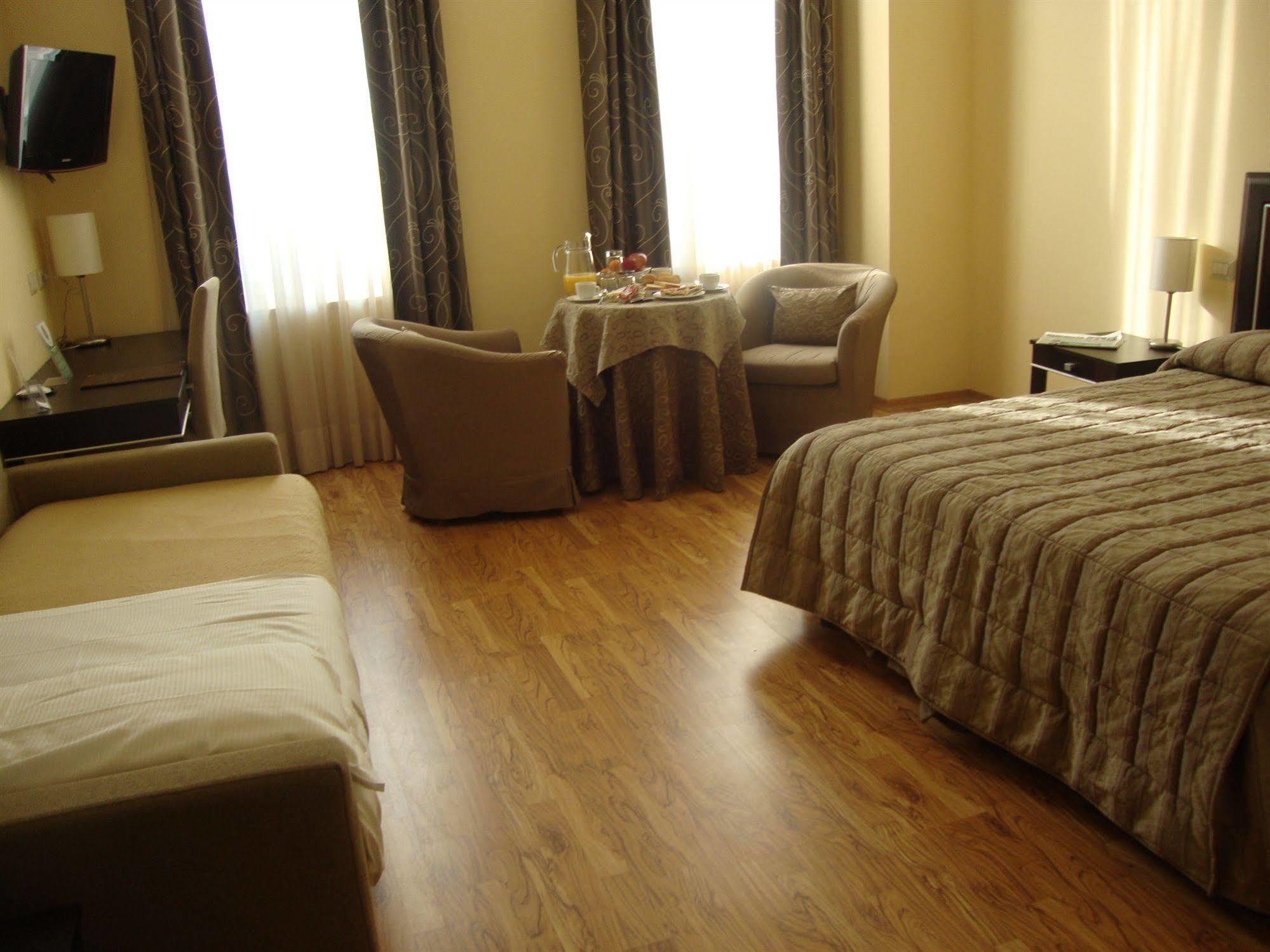 Hotel Villa Cinzia Вилланова-Мондови Экстерьер фото